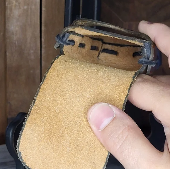 Brown Leather Pouch - Picture 4 of 16